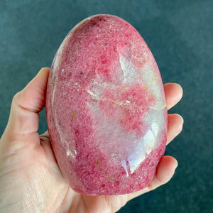 Forme Libre Rhodonite (pardonner et guérir ses blessures) formes libres [mes jolis cristaux]