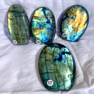 Bloc de Labradorite (pierre de protection) formes libres [mes jolis cristaux]