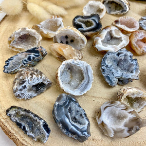 Mini Géodes Agate cristallisée (apaise / harmonie) geodes [mes jolis cristaux]