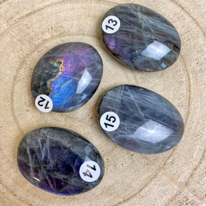 Galet Labradorite bleu, violet ou spectrolite (pierre de protection) Galet [mes jolis cristaux]