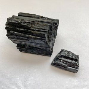 Tourmaline noire brute (ancrage / protection) pierres brutes [mes jolis cristaux]