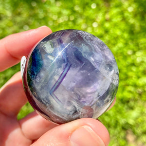 Sphère en Fluorite multicolore (concentration / créativité) sphère [mes jolis cristaux]