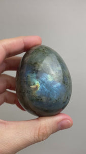 Oeuf en Labradorite (pierre de protection)